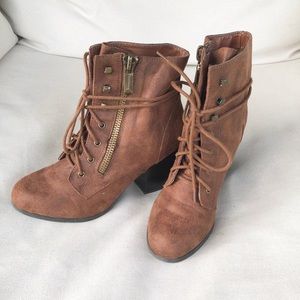 Daytrip Shoes - Chestnut Heeled Ankle Booties Daytrip Shoes - Chestnut Heeled Ankle Booties